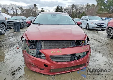 2015 Volvo S60 Premier z USA, uszkodzony, nr VIN YV1612TK2F1348878